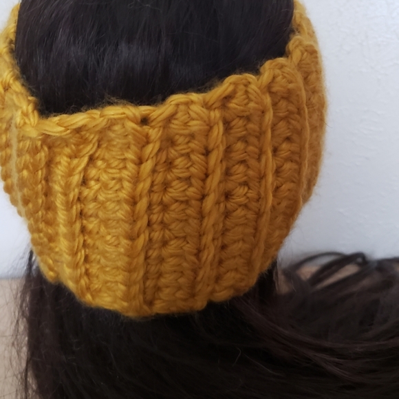 Women's/Teen's Hand Made Twisted Ear Warmer - Picture 4 of 4